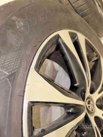4 gomme Goodyear Eagle F1 con cerchi in lega