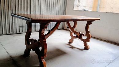 Tavolo d'epoca "fratino" in noce 