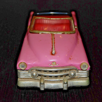 AUTO GIOCATTOLO IN LATTA CADILLAC 1950 PINK