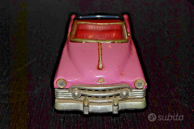 AUTO GIOCATTOLO IN LATTA CADILLAC 1950 PINK