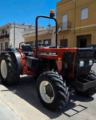 Trattore New Holland frutteto 60/86 DT
