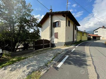 CASA SEMINDIPENDENTE A CASTELNUOVO NIGRA