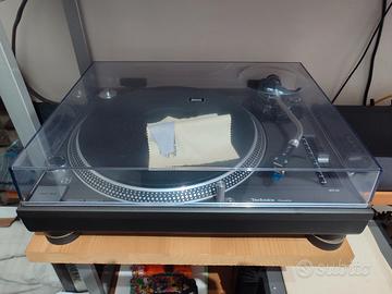 Giradischi / Turntable Technics 1210 MK2
