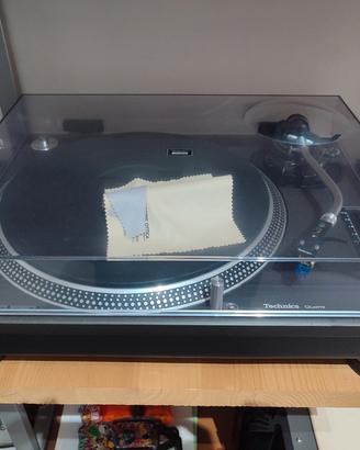 Giradischi / Turntable Technics 1210 MK2