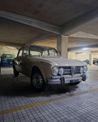 Alfa Romeo Super Giulia 1.3