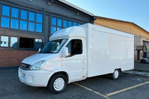 Iveco daily Food truck arredo interno nuovo