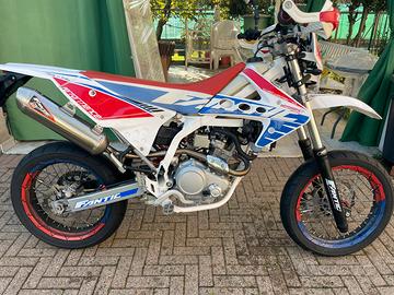 Motard Fantic Motor 125cc 2016 4 tempi