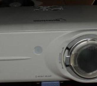 Proiettore sharp pg-b10s