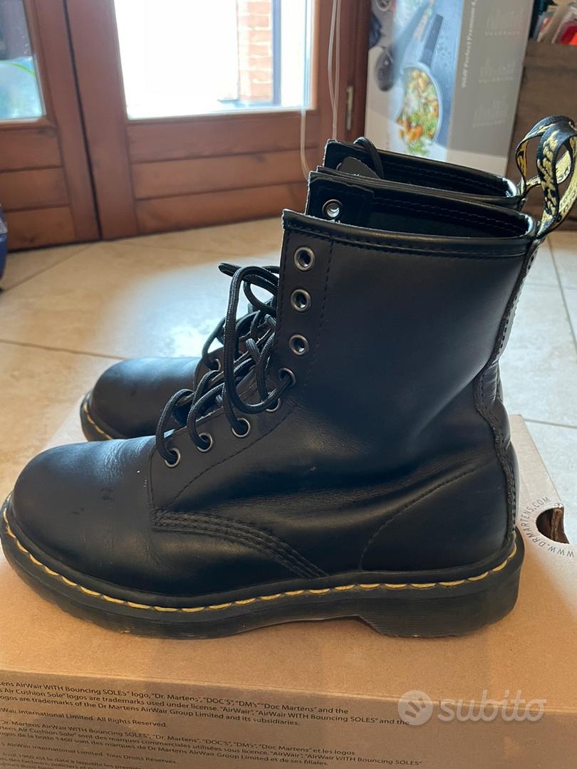 Dr martens 2024 bassi neri