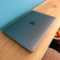 MacBook Pro 13” Touch Bar