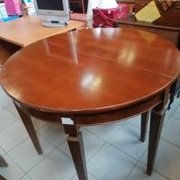 Tavolo a scomparsa 