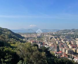 4 LOCALI A NAPOLI