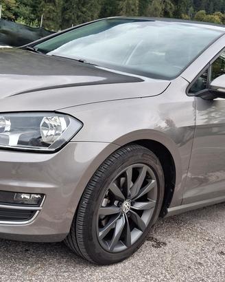 Volkswagen Golf VII Highline 1.6 TDI  105 cv