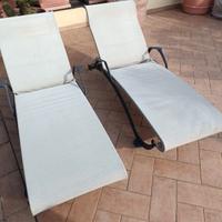 Due sdraio/lettini alluminio e telo plastica 