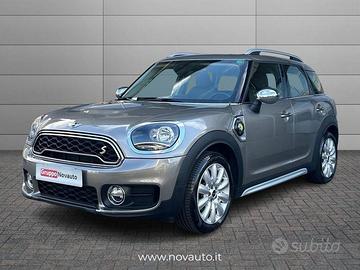 MINI Countryman Cooper S E ALL4 automatica