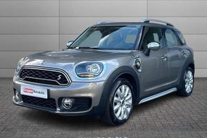MINI Countryman Cooper S E ALL4 automatica