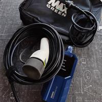 alimentatore auto elettrica