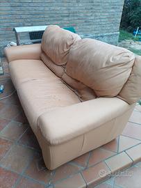 Divano in pelle 