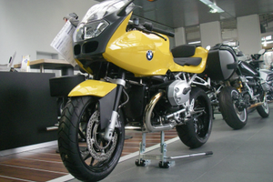 Cavalletto Becker Technik centrale per BMW R1200S