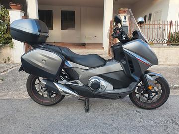 Honda Integra 750 del 2017
