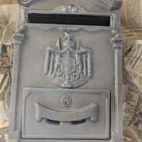 Cassetta postale usata 