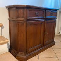 Credenza in stile classico