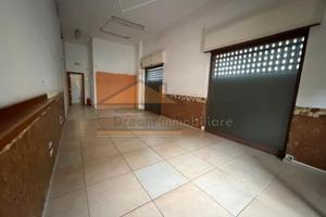 Locale Commerciale Via S. Francesco D' Assisi