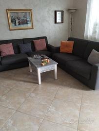 arredamento casa divano, tavolo sedie