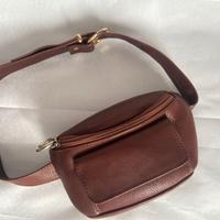 marsupio in pelle