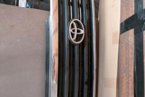 TOYOTA LAND CRUISER HDJ 100