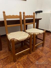 Coppia di sedie in legno massello stile rustico