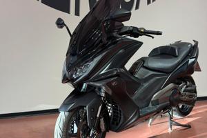 Kymco AK 550