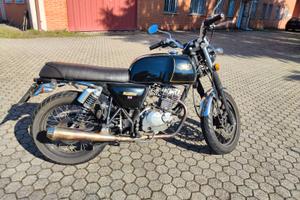 Mash Black Seven 125 Scrambler - stile Brixton A1