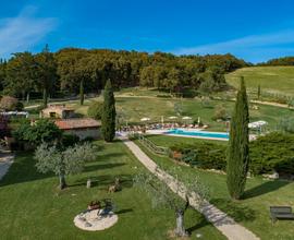 Proprietà in collina ad uso turistico Volterra