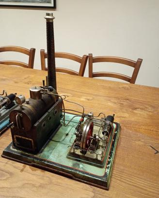 Modellino macchina a vapore d’epoca