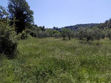 Terreno di 80 m² a Terni