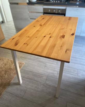 Tavolo Ikea Pinntorp - come nuevo