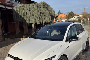 Volkswagen golf 8 gti 245cv
