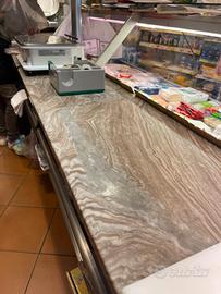 Bancone salumeria refrigerato