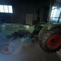 Trattore fendt 102s