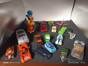 19 modellini automobili 