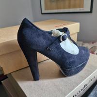 scarpa con tacco nera