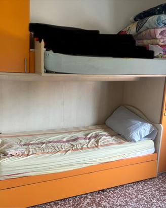 stanza per tre bimbi