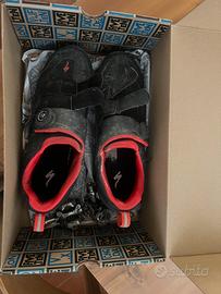 Scarpe mtb specilized n 43 piu attachi bici