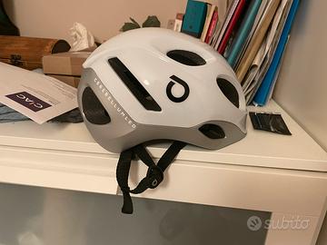 Casco bicicletta