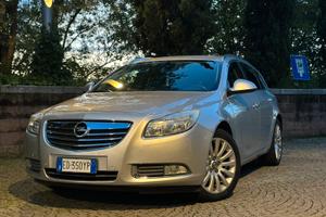Opel Insigne - leggere descrizione