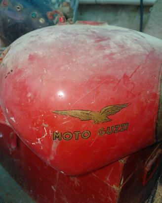 serbatoio moto guzzi
