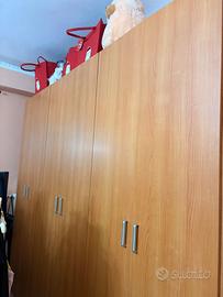 armadio in legno