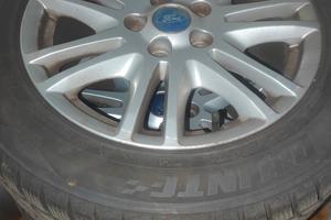 gomme invernali 215/ 55 16 con cerchi lega