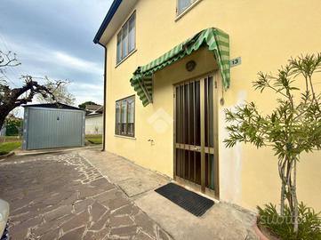VILLA A SCHIERA A COLOGNA VENETA